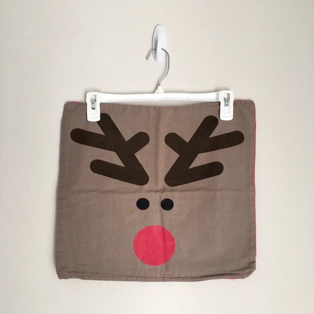 ⭐️5 for $25⭐️ Rudolf the Red Nose Reindeer Christmas Decoration Pillow Cover